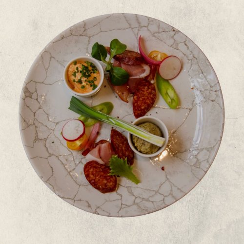 Hungarian local tasting platter 